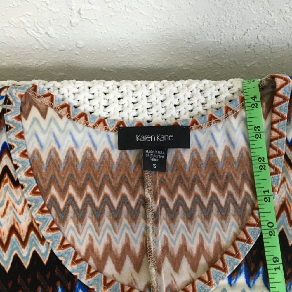 Karen Kane Multi Colored Zig Zag Pattern Blouse S… - image 4